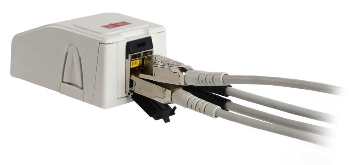 Siemon First to Demonstrate Single-Pair Ethernet over 400 Metres of Balanced Twisted Pair Copper Cabling